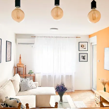 Wooden Nest Apartman