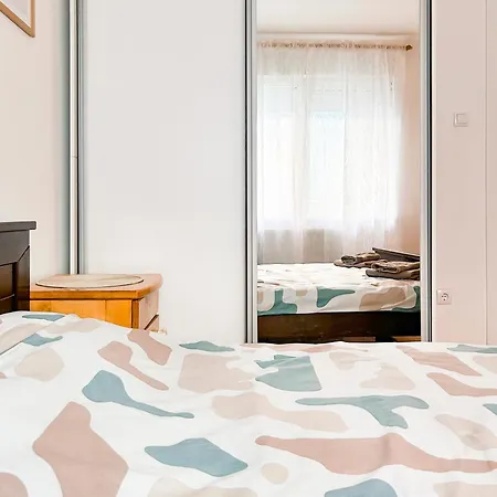 Wooden Nest Apartman *