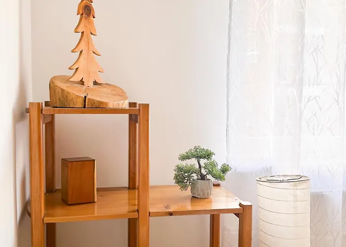 Wooden Nest דירה *